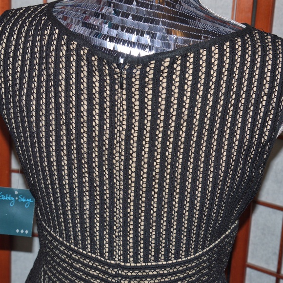 Gabby Skye Dress - Picture 8 of 9